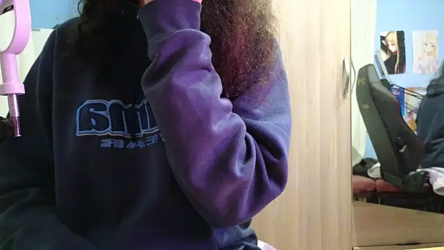 MemiKouki online show from 11/06/25, 05:28