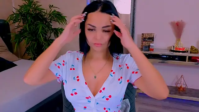 MichelleReys online show from 11/01/25, 08:46