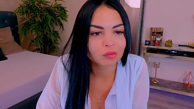 MichelleReys online show from 10/20/25, 07:25