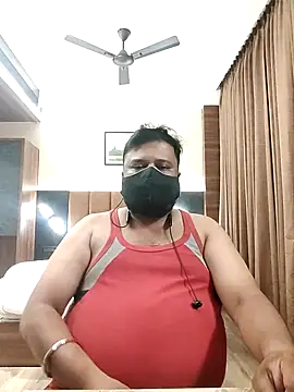 Hunk-Hand6 online show from 09/23/25, 08:27