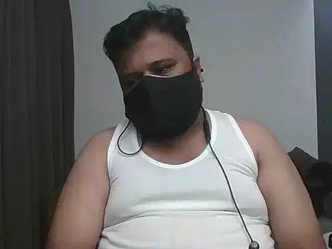 Hunk-Hand6 online show from 09/29/25, 05:25