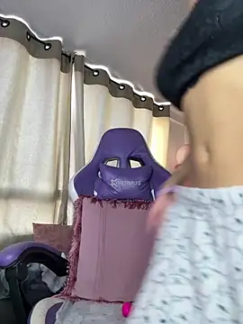 Miaa love6969 online show from 04/12/26, 12:08