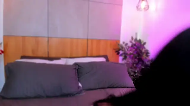 BellaHarllow online show from 04/07/26, 07:59