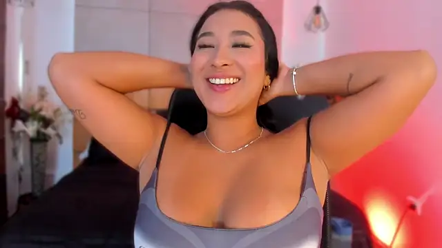 BellaHarllow online show from 05/13/26, 08:27