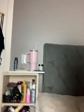 MaryAlbuquerque online show from 11/10/25, 09:53