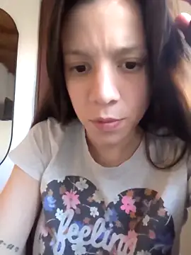 Snapshot of martinasool chatting on 10/25/25, 09:37 martinasool online show from 10/25/25, 09:37