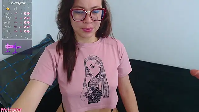 SharonR1 online show from 09/26/25, 12:17