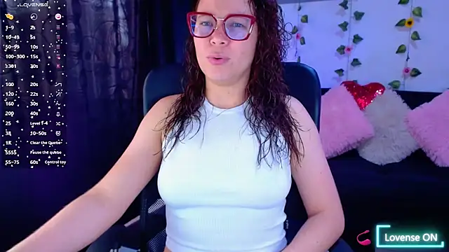 SharonR1 online show from 09/08/25, 05:56