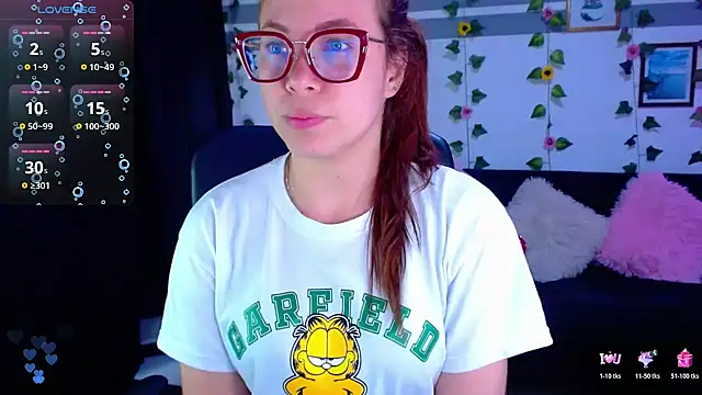 SharonR1 online show from 11/16/25, 02:49