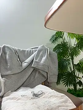 Lami Mi online show from 11/01/25, 06:19