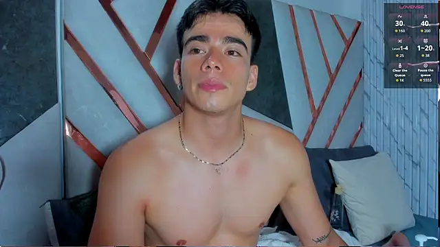 Snapshot of its_liam18 chatting on 06/14/26, 02:24 its liam18 online show from 06/14/26, 02:24