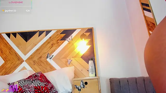 Kathaleiya Ozz online show from 10/17/25, 07:37