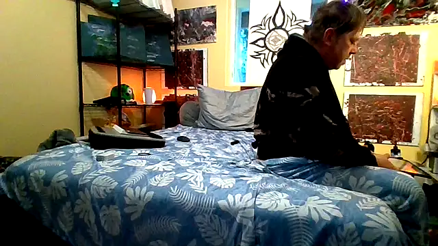 Mic Oxinner online show from 12/20/25, 04:43