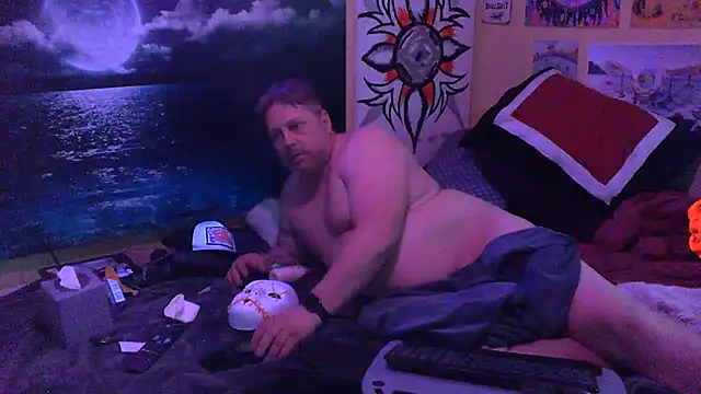 Snapshot of Mic_Oxinner chatting on 06/15/26, 05:34 Mic Oxinner online show from 06/15/26, 05:34