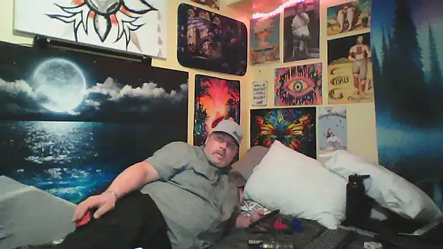 Snapshot of Mic_Oxinner chatting on 07/13/26, 08:24 Mic Oxinner online show from 07/13/26, 08:24