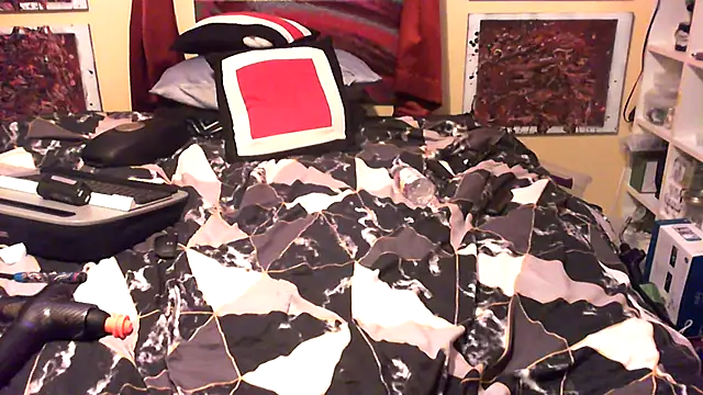 Mic Oxinner online show from 12/04/25, 07:40