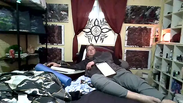 Mic Oxinner online show from 11/24/25, 08:31