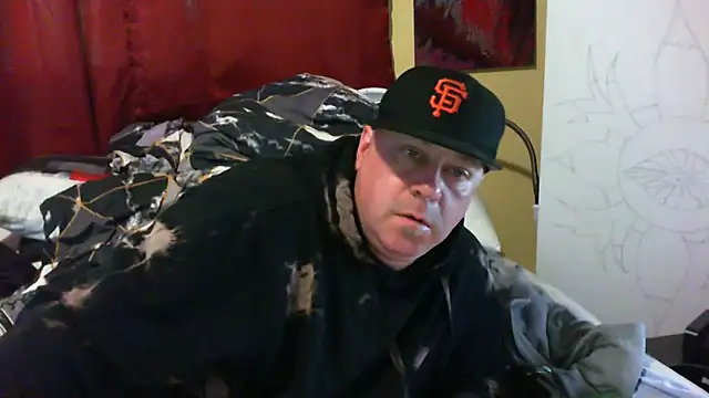 Snapshot of Mic_Oxinner chatting on 10/11/25, 11:39 Mic Oxinner online show from 10/11/25, 11:39