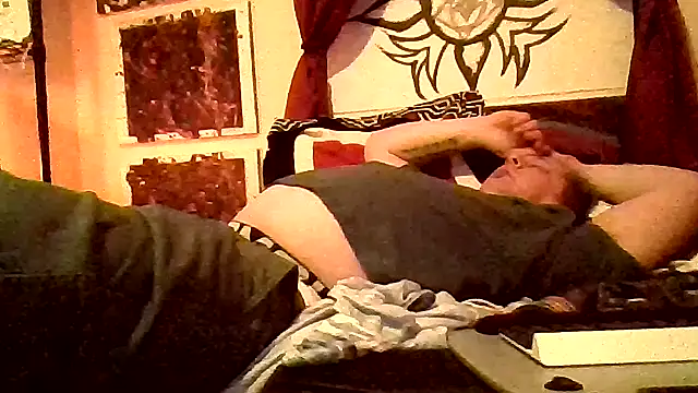 Mic Oxinner online show from 11/17/25, 07:56