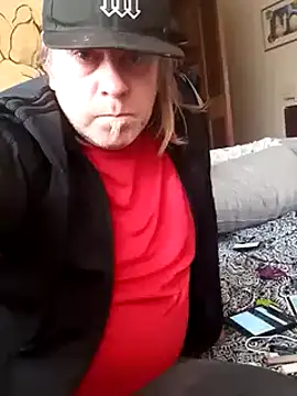 Snapshot of Mic_Oxinner chatting on 02/04/25, 09:31 Mic Oxinner online show from 02/04/25, 09:31