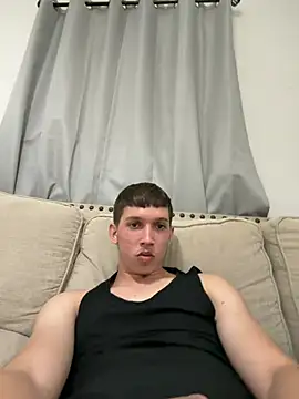 Snapshot of Jose_rz chatting on 04/26/26, 12:30 Jose rz online show from 04/26/26, 12:30