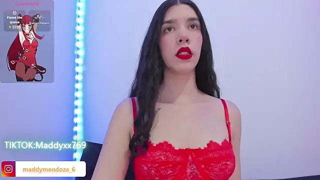 MaddyMendozaxx online show from 02/09/26, 09:13