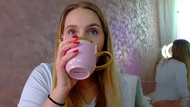 lexy a online show from 12/20/25, 10:40