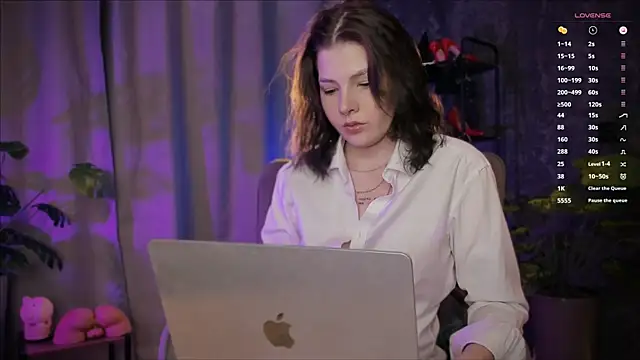 AnnaTrueno online show from 07/18/26, 06:05