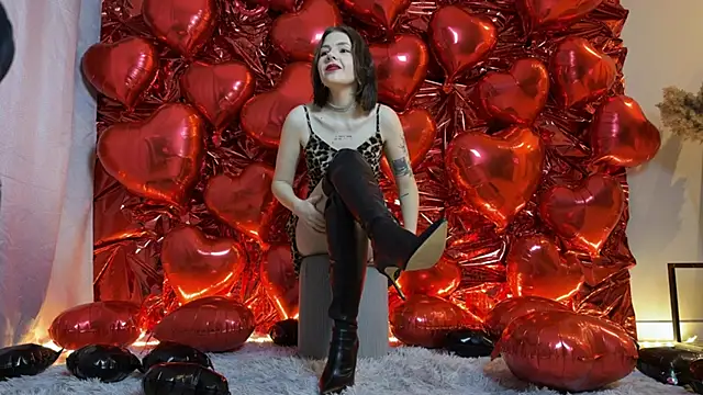 AnnaTrueno online show from 02/13/26, 07:36