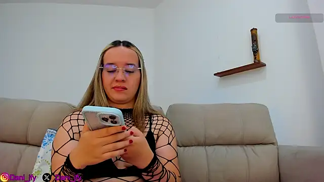 Dani javi online show from 11/29/25, 12:33