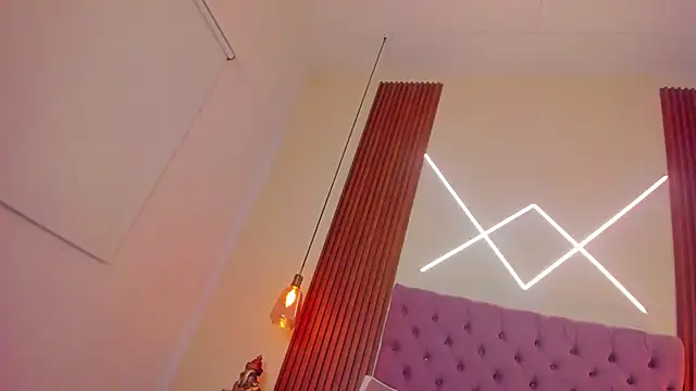 Sophia turneer online show from 03/04/26, 02:08