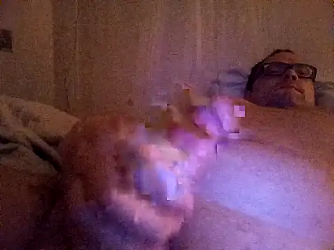 Snapshot of Mickael19 chatting on 11/02/25, 11:54 Mickael19 online show from 11/02/25, 11:54