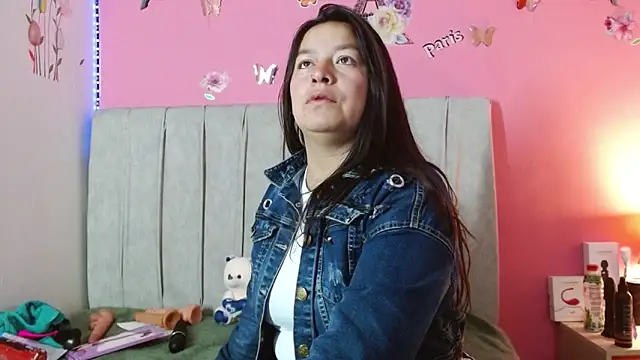 monickhot303av online show from 09/17/25, 05:20