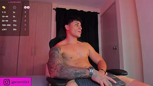 Snapshot of _joansoto chatting on 03/06/25, 07:54 joansoto online show from 03/06/25, 07:54