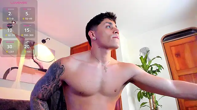 Snapshot of _joansoto chatting on 09/18/25, 02:31 joansoto online show from 09/18/25, 02:31