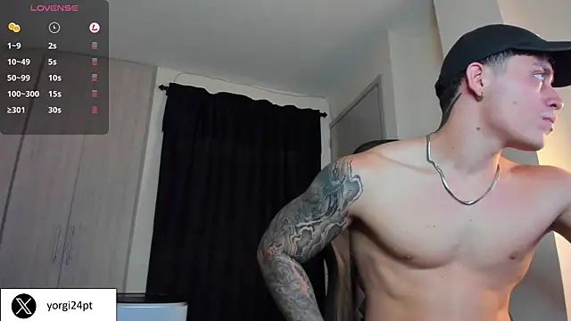 Snapshot of _joansoto chatting on 03/15/25, 03:06 joansoto online show from 03/15/25, 03:06