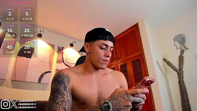  joansoto online show from 04/15/26, 03:16