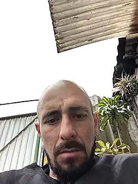 fire menxxx001 online show from 04/17/26, 02:31