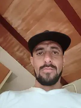 fire menxxx001 online show from 04/24/26, 02:30