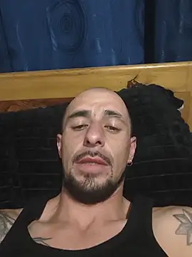Snapshot of fire_menxxx001 chatting on 06/18/26, 03:17 fire menxxx001 online show from 06/18/26, 03:17