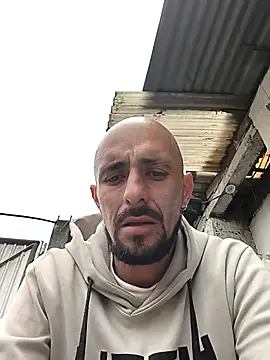 fire menxxx001 online show from 04/13/26, 05:17