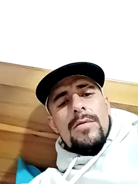 Snapshot of fire_menxxx001 chatting on 12/14/24, 11:39 fire menxxx001 online show from 12/14/24, 11:39