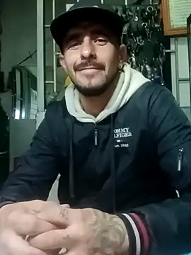 fire menxxx001 online show from 11/05/25, 06:38