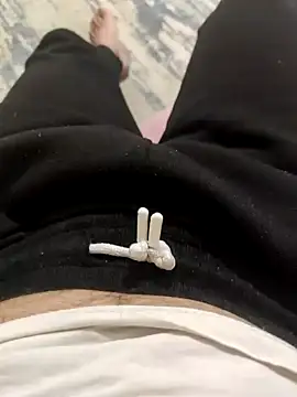 ssikerek23 online show from 12/21/25, 03:30