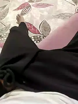 ssikerek23 online show from 11/16/25, 03:22