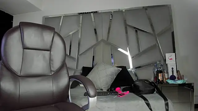 Catherinee69 x online show from 03/21/26, 05:52