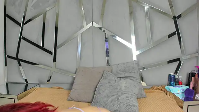 Catherinee69 x online show from 12/20/25, 03:53