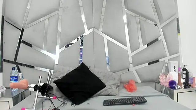 Catherinee69 x online show from 03/12/25, 10:39