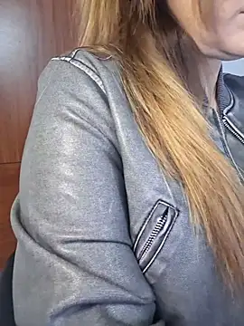Snapshot of FREYJA- chatting on 07/15/26, 07:54 FREYJA- online show from 07/15/26, 07:54
