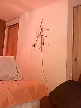 Snapshot of FREYJA- chatting on 02/09/25, 07:52 FREYJA- online show from 02/09/25, 07:52